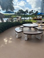 Área de parrillas y picnic