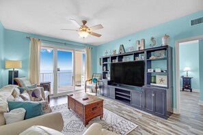 Lägenhet - flera sängar (Ariel Dunes I 2202) | Vardagsrum | Tv