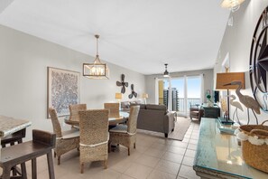 คอนโด, หลายเตียง (Ariel Dunes I 1408) | ภายใน