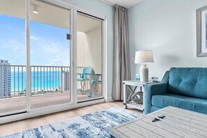 Condo, nhiều giường (Ariel Dunes I 1403) | Khu phòng khách | TV 