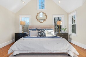 4 soverom, strykejern/-brett, wi-fi (inkludert) og sengetøy