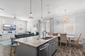 Hus, flere senger (The Coastline Inn) | Innvendig