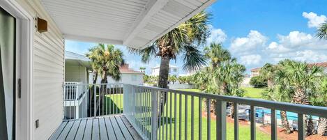 Townhome, Multiple Beds (Summerhouse Townhomes #6- Blue Pearl) | Terrace/patio