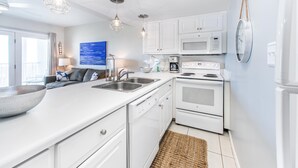 Condo, 1 Queen Bed with Sofa bed (Gulfview I 313) | Private kitchen - Gulfview I 313 (Miramar Beach)