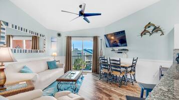 Appart'hÎtel, 1 trÚs grand lit et 1 canapé-lit (Gulfview II 306) | Coin séjour