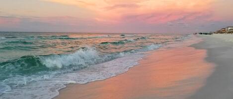 Apartamento, 1 cama de matrimonio grande con sofá cama (Gulfview II 306) | Playa | Ubicación cercana a la playa