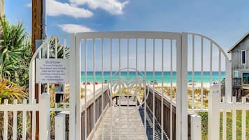 Condo, 1 Queen Bed with Sofa bed (Gulfview II 301) | Property grounds