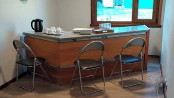 Tägliches einheimisches Frühstück (7000 CLP pro Person)