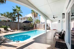 Casa, varias camas (Flamingo Palms) | Alberca | Alberca al aire libre 