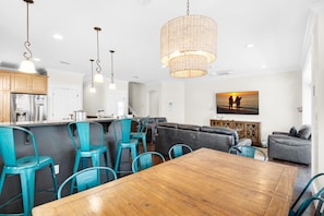 Casa, varias camas (Flamingo Palms) | Restaurantes