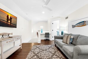 Maison, plusieurs lits (Flamingo Palms) | Coin séjour