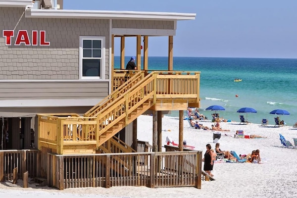 House, Multiple Beds (Bella Blue) | Beach