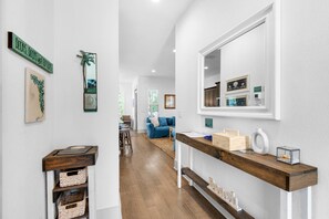 Interior - Aqua Vida (Miramar Beach)