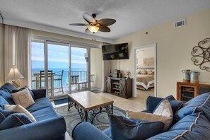 Condo, Multiple Beds (Leeward Key 905- Suite Sea-Cret) | Living area