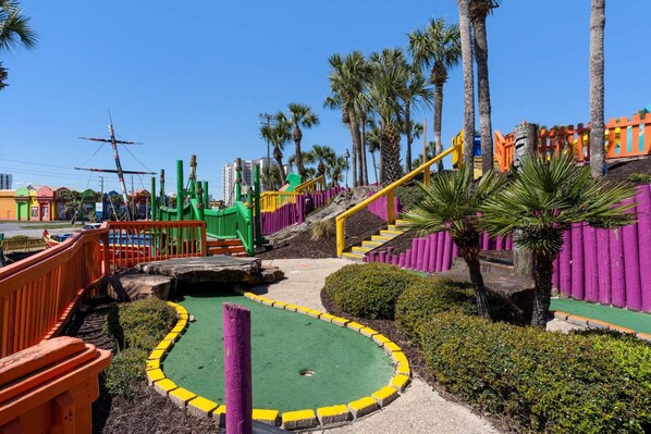 Casa, varias camas (Beach Rx) | Área infantil