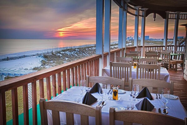 House, Multiple Beds (Wildwood Cottage) | Outdoor dining