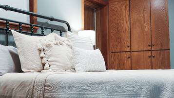 1 chambre, fer et planche Ă repasser, Wi-Fi, draps fournis