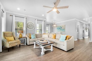 House, Multiple Beds (Stella di Mare) | Living area | TV - Stella di Mare (Destin)