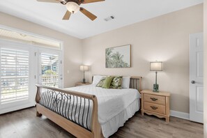 Casa, varias camas (Ocean Breezes) | 5 habitaciones y wifi 