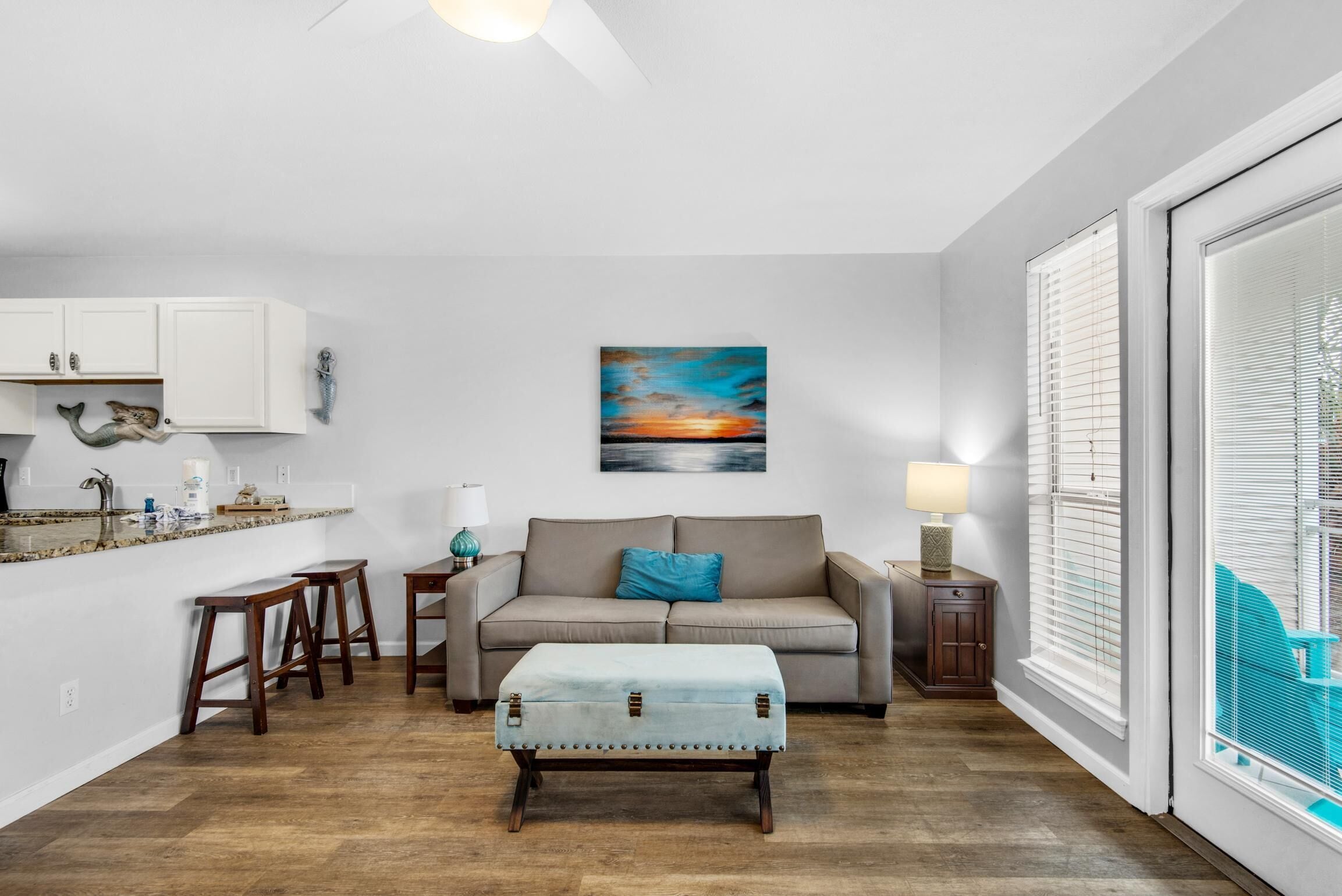 Apartamento, 1 cama de matrimonio con sofá cama (Grand Caribbean West 303) | Zona de estar | Una televisión