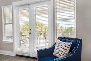 Living area - Grand Caribbean East 305 (Destin)