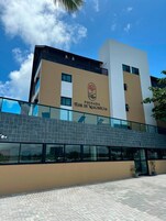 Mặt tiền nơi lưu trú