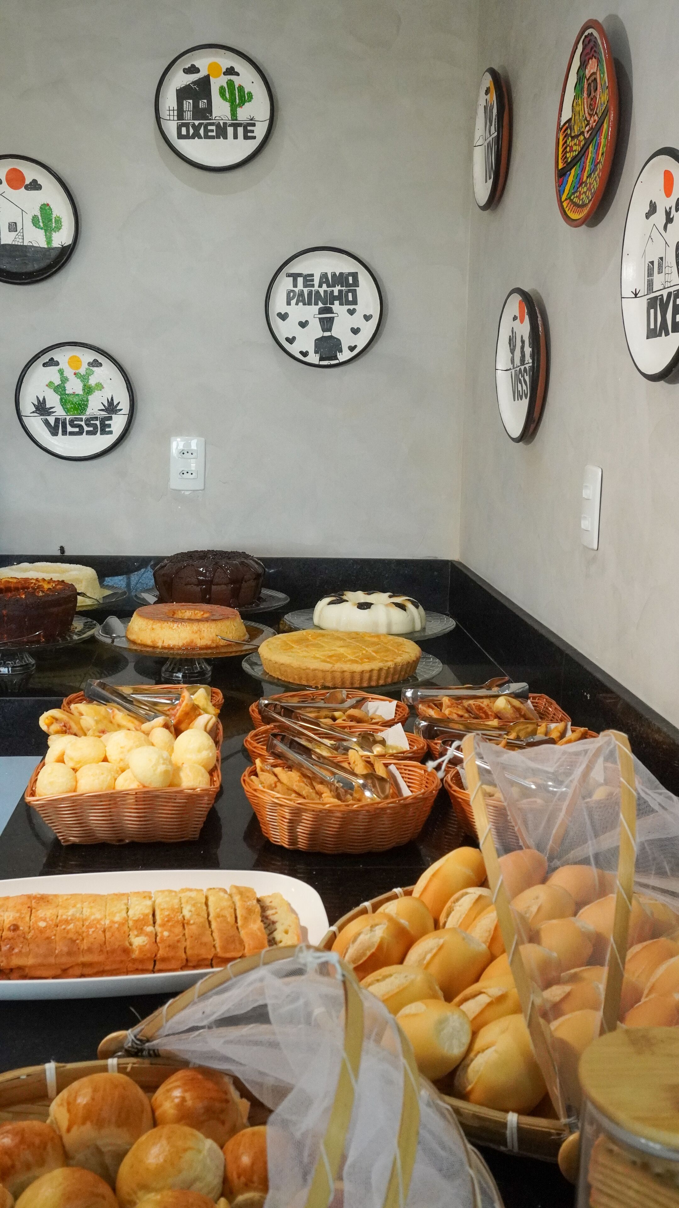 Café da manhã com buffet grátis todos os dias