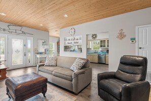 House, Multiple Beds (Crystal Cottage) | Living area - Crystal Cottage (Destin)
