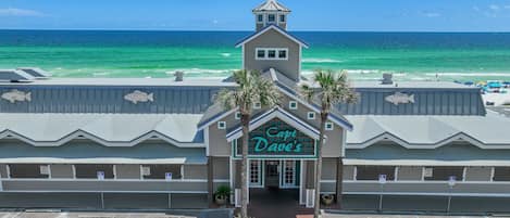 Hus - flere senge (Beach House of Stress Relief) | Udendørsområde