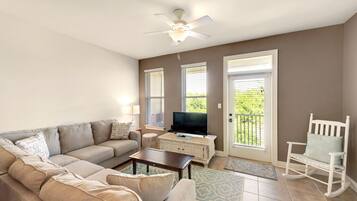 Condo, 1 King Bed (Topsail Village 422) | Living area | TV