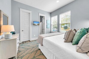 House, Multiple Beds (Sandy Cheeks) | 4 bedrooms, WiFi