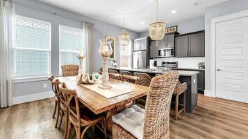 Casa, varias camas (Sandy Cheeks) | Restaurantes