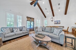 Living area - Peaceful Easy Feeling (Santa Rosa Beach)