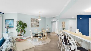 คอนโด, หลายเตียง (Inn at Blue Mountain 223- Fun in the ) | ร้านอาหาร