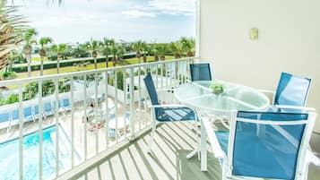 Appartamento, letti multipli (Gulf Place Caribbean 309) | Ristorazione all'aperto