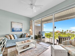 コンドミニアム キングベッド 1 台ソファーベッド付き (Gulf Place Cabanas 410- Gulf Place Ge) | リビング エリア | テレビ