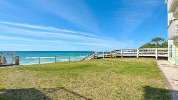 Condo, 1 King Bed with Sofa bed (Driftwood Cottage) | Property grounds