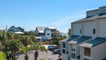 Condo, 1 King Bed with Sofa bed (Driftwood Cottage) | Exterior