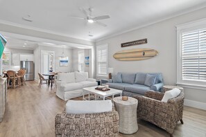 House, Multiple Beds (Blue Mountain RNR) | Living area