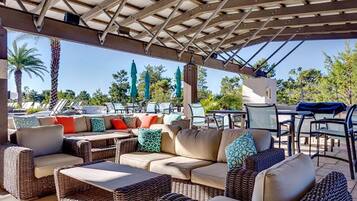 House, Multiple Beds (Beachful Bliss) | Outdoor dining