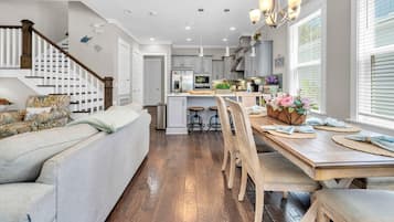 Casa, varias camas (Beachful Bliss) | Interior
