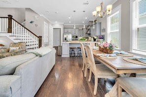 House, Multiple Beds (Beachful Bliss) | Interior