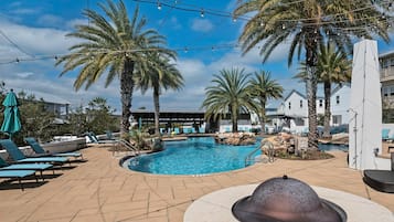 Maison, plusieurs lits (Beachful Bliss) | Piscine