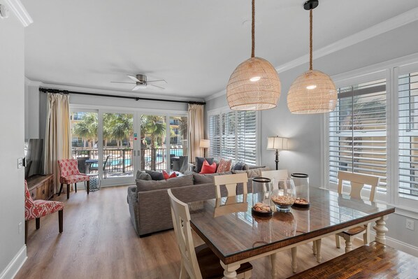 公寓客房, 多張床 (Adagio F205) | 用餐區