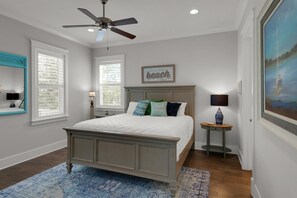 Hus, flere senger (30A Sunshine Shack) | 5 soverom og wi-fi