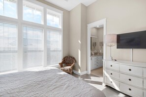 Byhus - flere senge (Town of Prominence 326B- Seaside Para) | 3 soveværelser, Wi-Fi