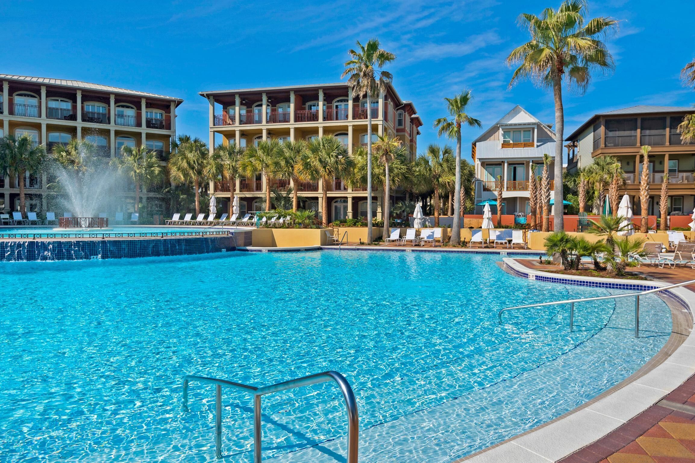 Condo, várias camas (The Blue Lagoon) | Piscina | Piscina externa