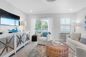 Condo, 1 Queen Bed with Sofa bed (Inlet Sands 206- Inlet Dreams) | Living area | TV
