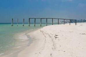 Hus, flere senger (Inlet Rose) | Strand
