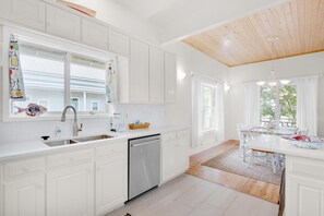 House, Multiple Beds (Inlet Rose) | Private kitchen - Inlet Rose (Panama City Beach)